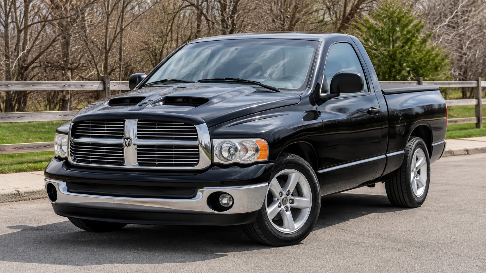 2004 Dodge Ram hood scoop